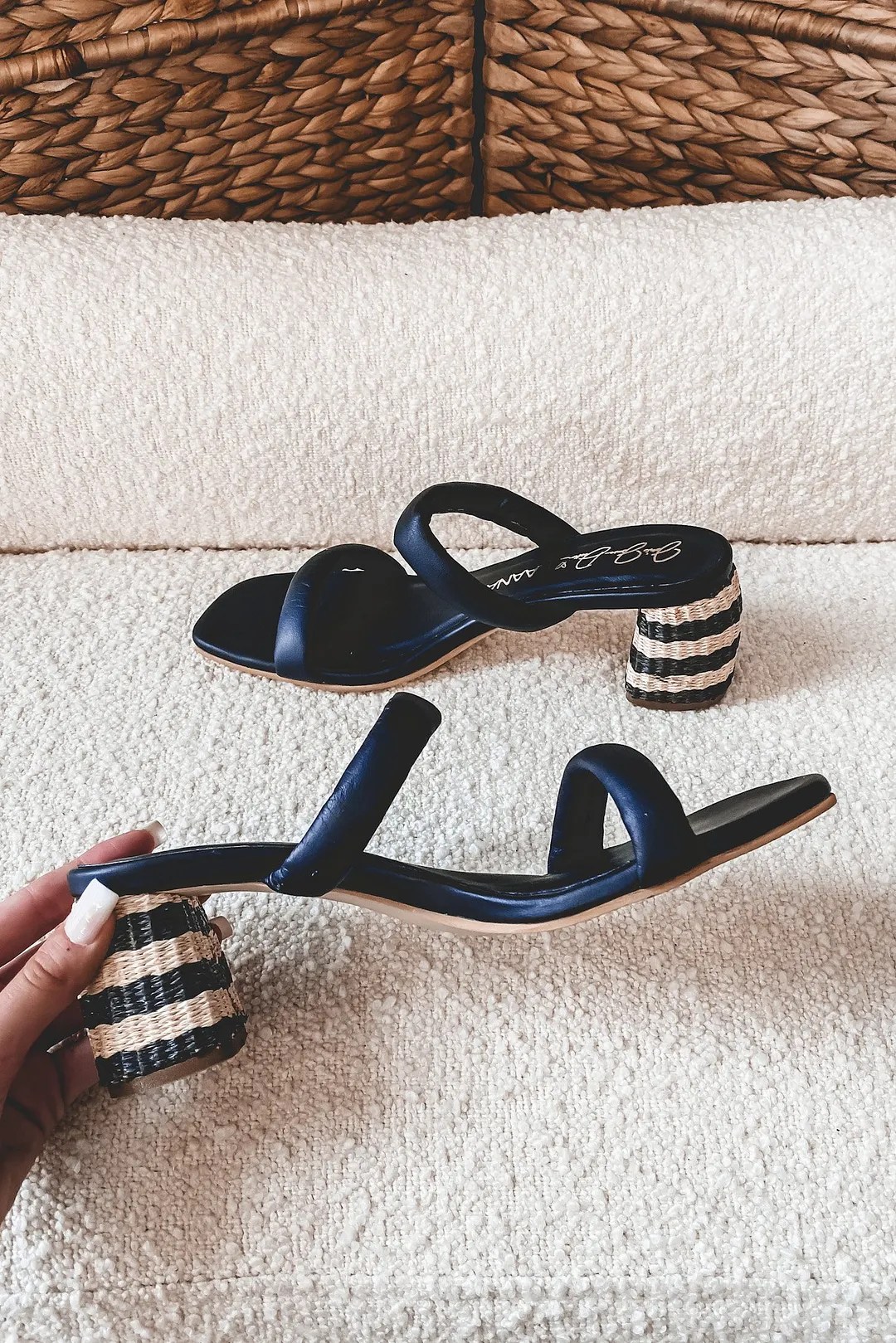 KAANAS Jessie James Decker Turks Black Sandals