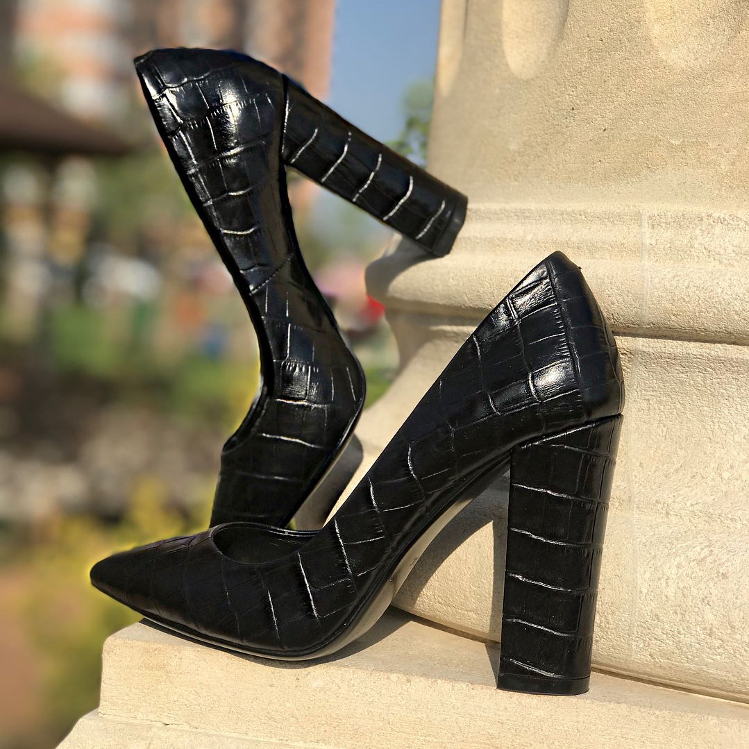 Black Pointy Toe Chunky Heels Pumps for WomenFSJshoes