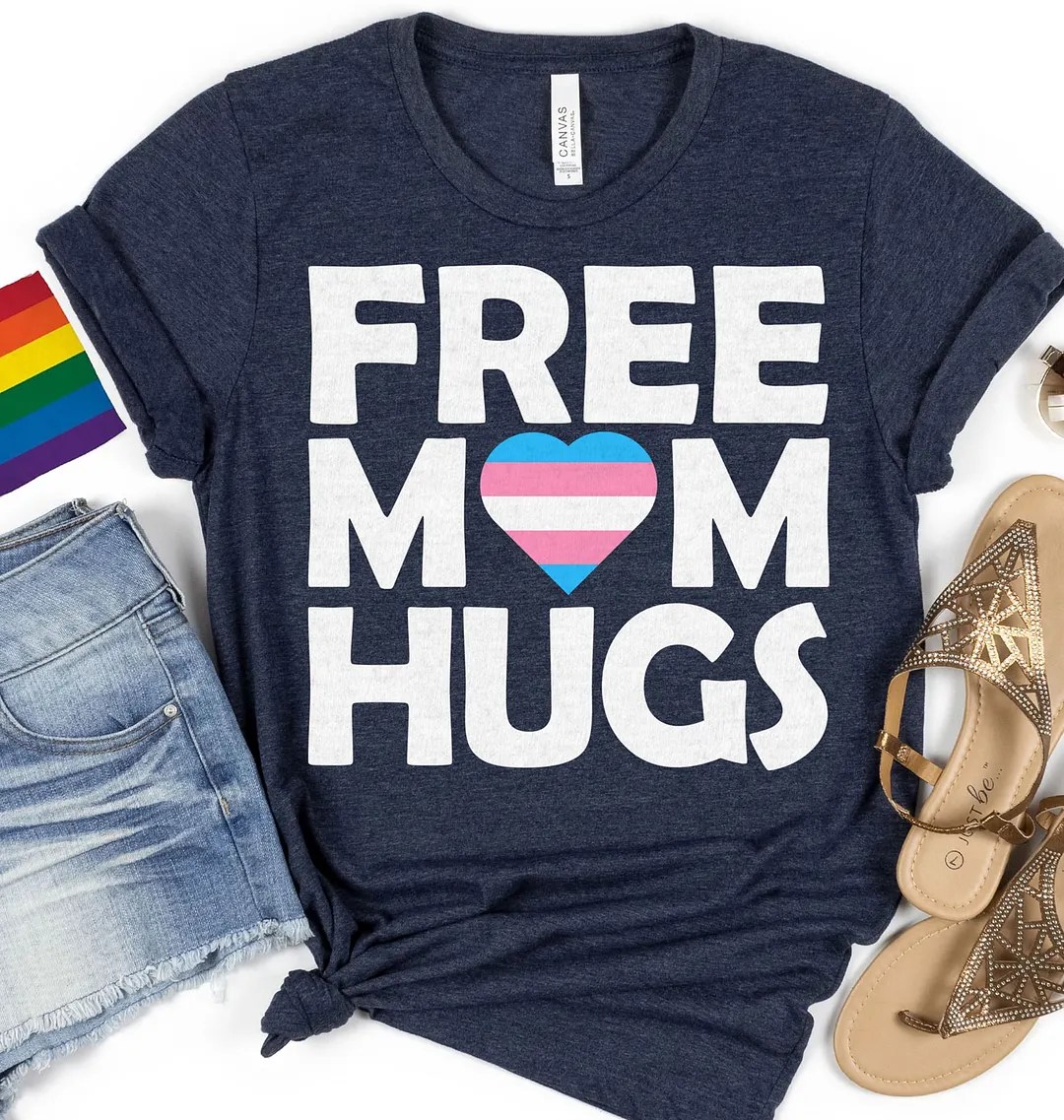 Free Mom Hugs Trans LGBT Pride Tee