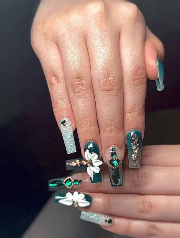 Embrace Nature with Stunning Green Acrylic Nail Designs Morovan