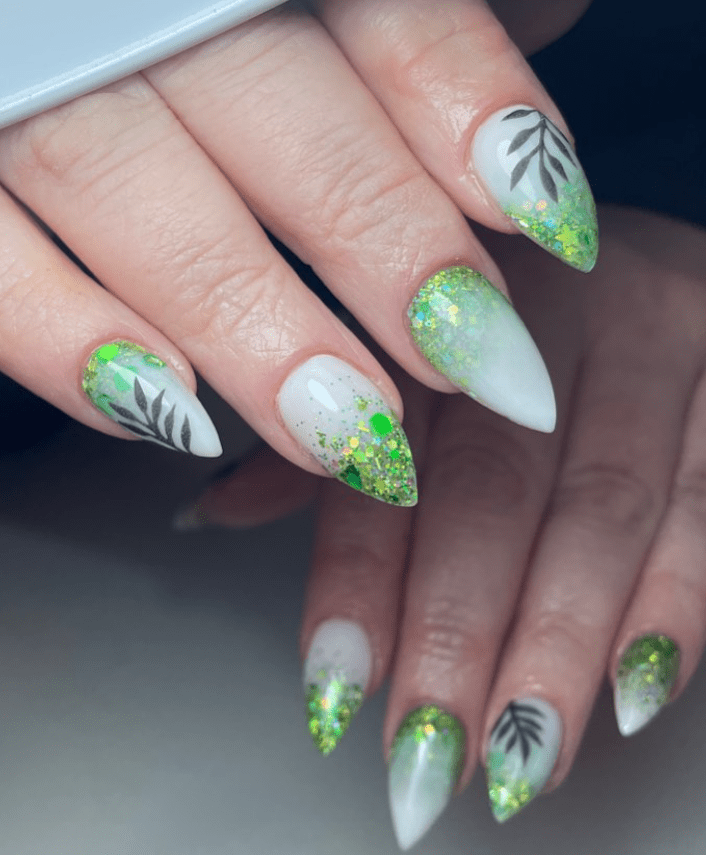Embrace Nature with Stunning Green Acrylic Nail Designs Morovan