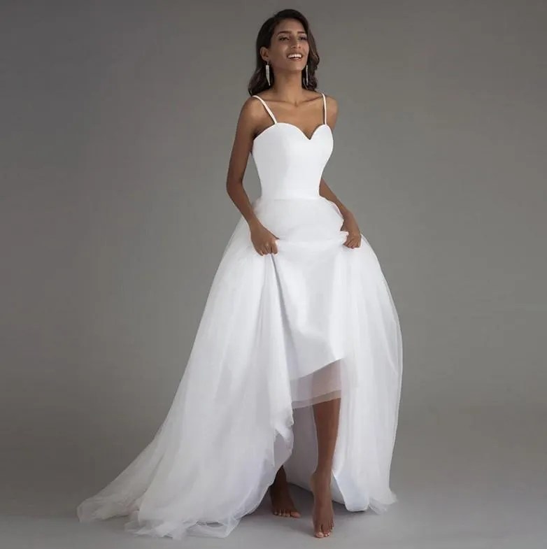 Simple suspender mesh wedding dress