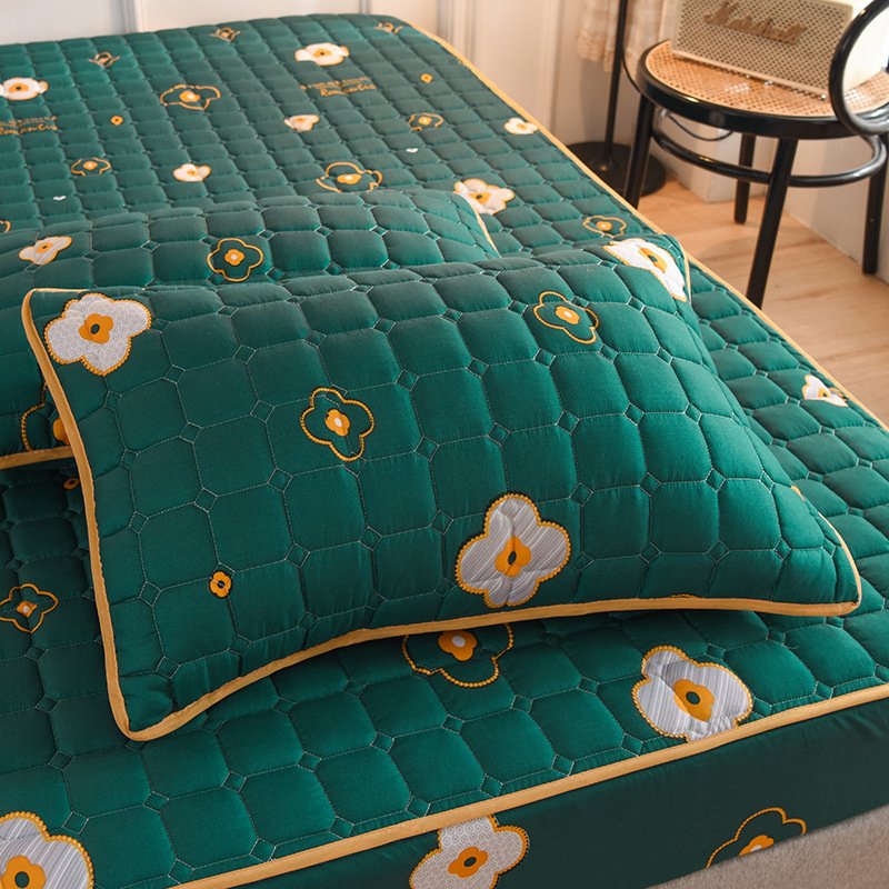 🎁Hot Sale!! 50 OFFSale🔥2022 Latest Breathable Silky Mattress Cover