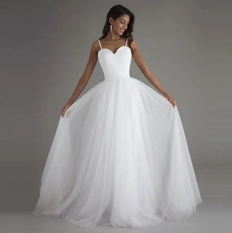 Simple suspender mesh wedding dress