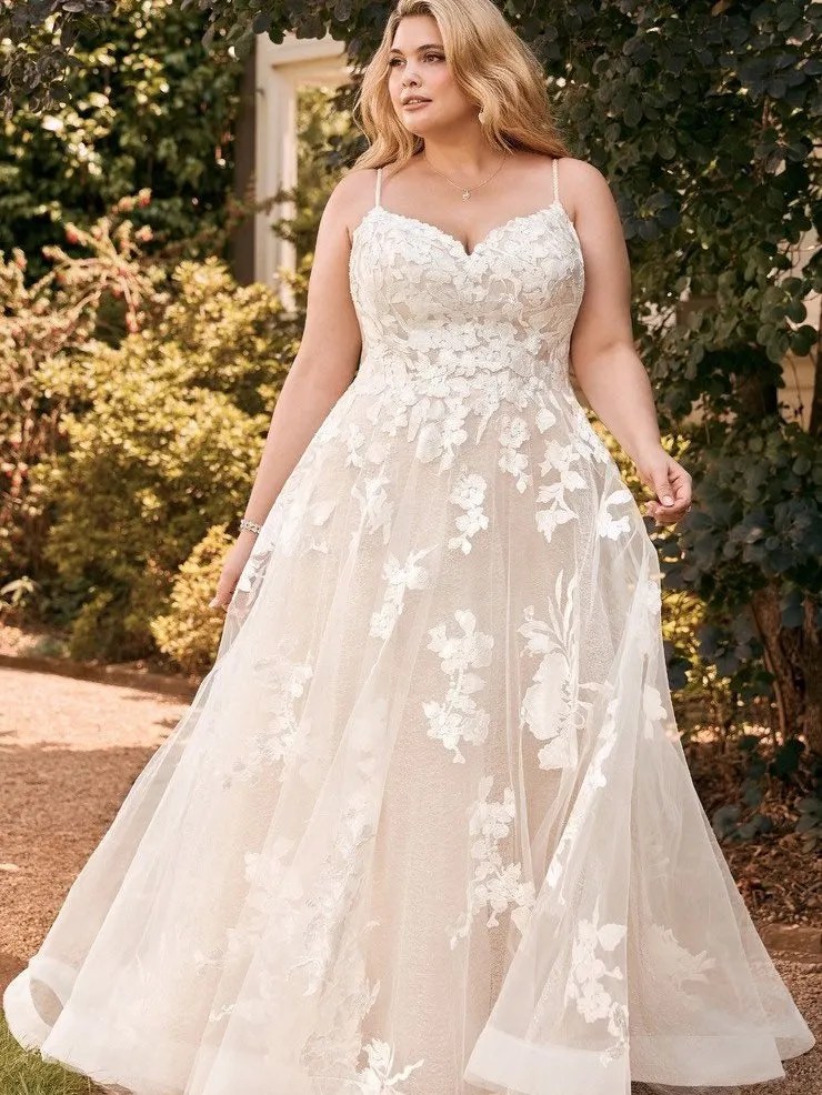 Floral Lace Applique Spaghetti Straps Wedding Dress A Line Princess Boho Beach Bridal Gown Tulle