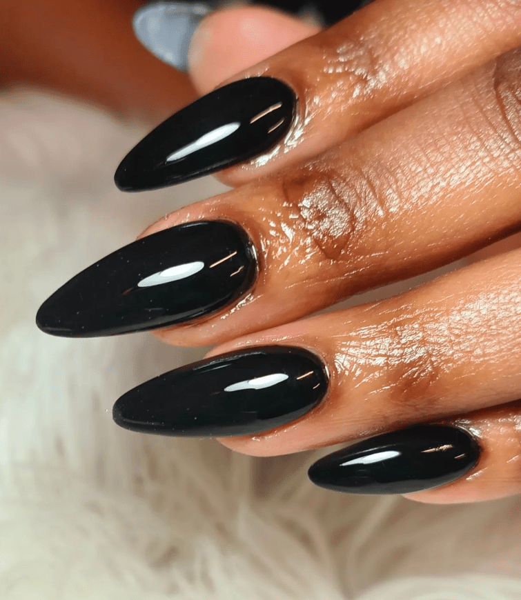 Black Almond Nail Designs for Summer 2023 Morovan