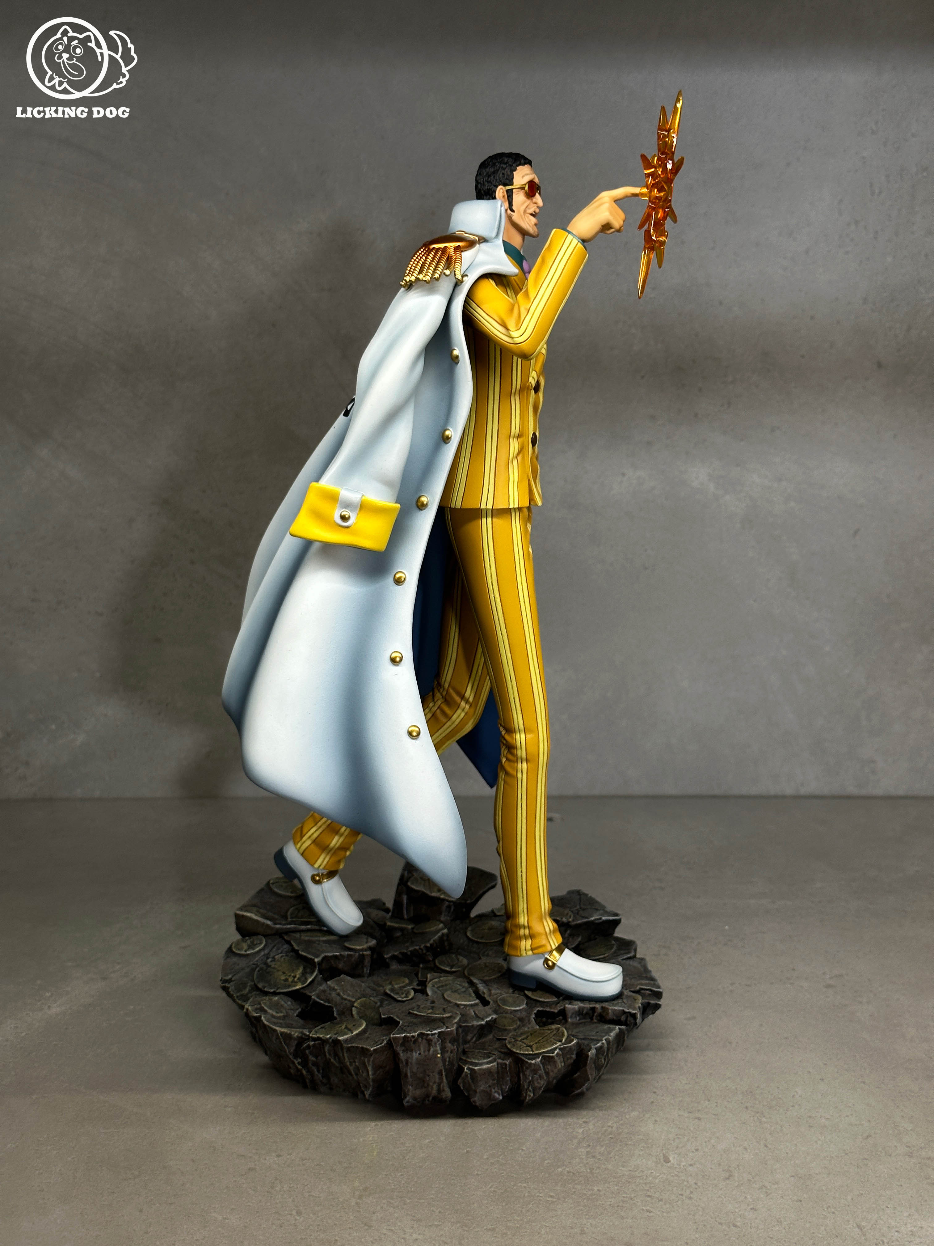 PREORDER LICKING DOG Studio One Piece Standing Kizaru Statue(GK)