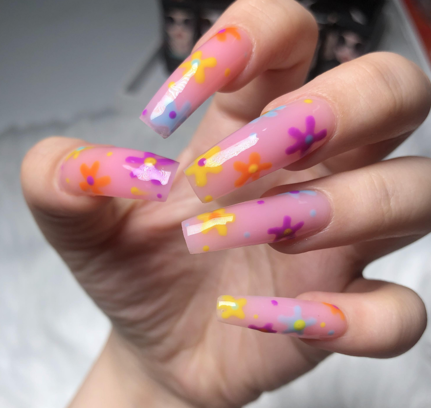 Summer flower nails design for 2023 Morovan