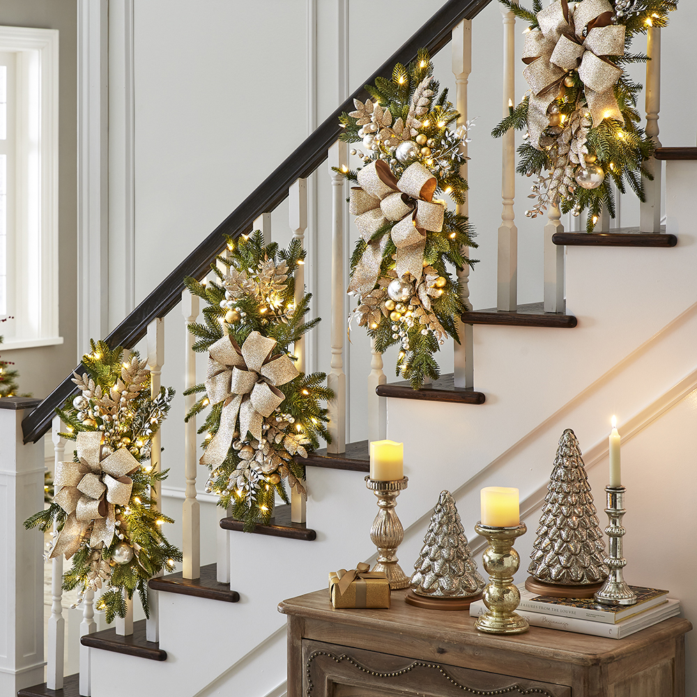 The 24" Cordless Prelit Stairway Swag Trim