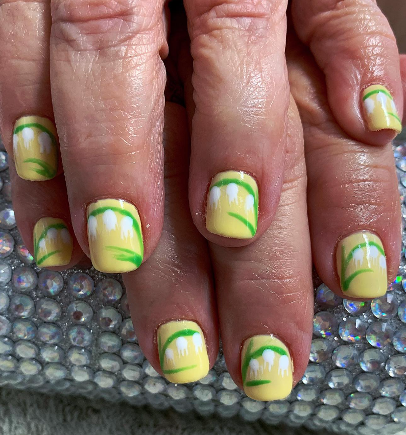 Green and Yellow Nail Designs for You to Try Morovan