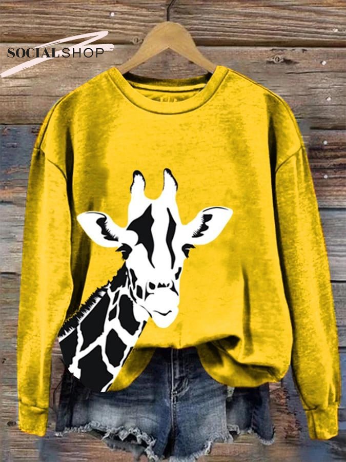 Women's Cute Giraffe Print Long Sleeve Round Neck Sweatshirt
