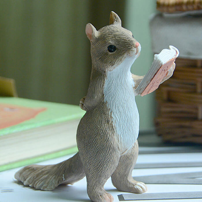 Cute Resin Garden Statues/ Unique Gifts for Squirrel Lovers