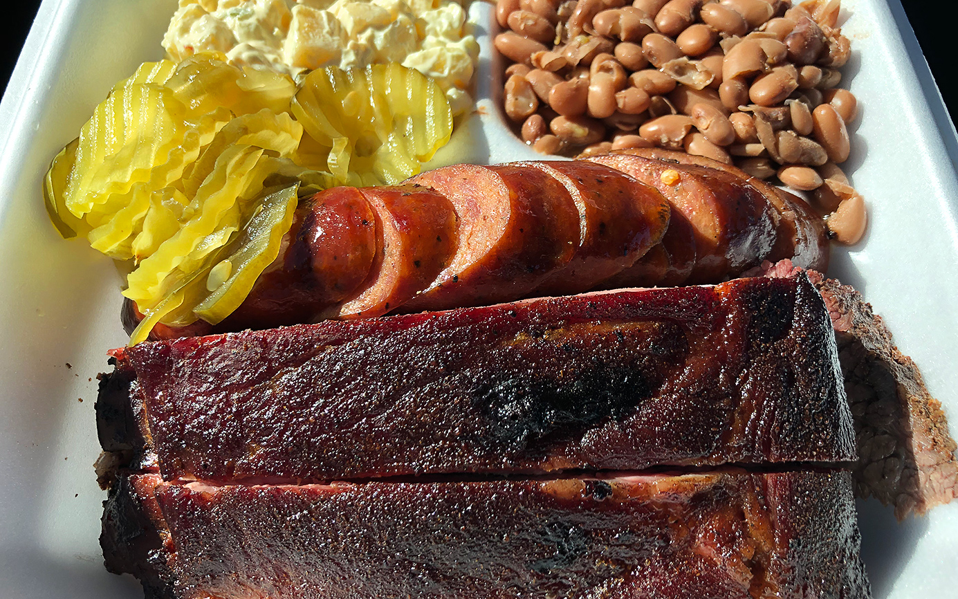 The Spareribs at San Angelo's RJ BarBQue Hit the Sweet Spot Texas