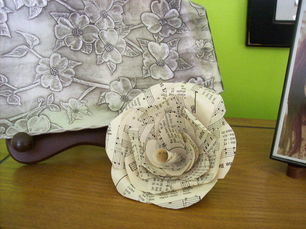 Paper Flowers From Old Books ThriftyFun
