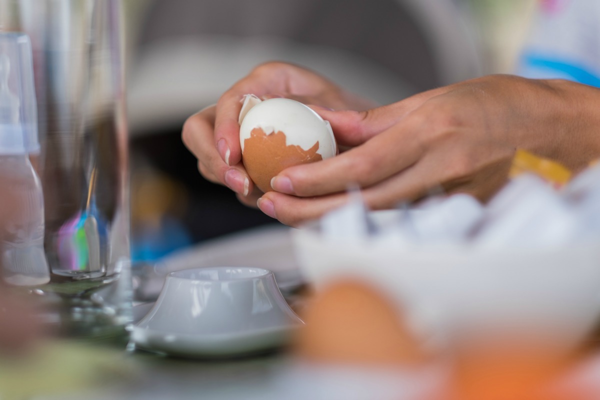 How to Remove Shells From Hard Boiled Eggs ThriftyFun