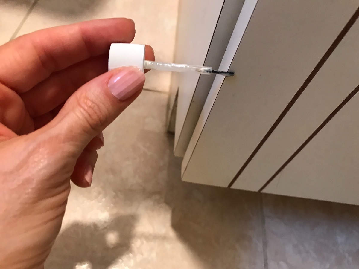 Fixing Chips in White Formica ThriftyFun
