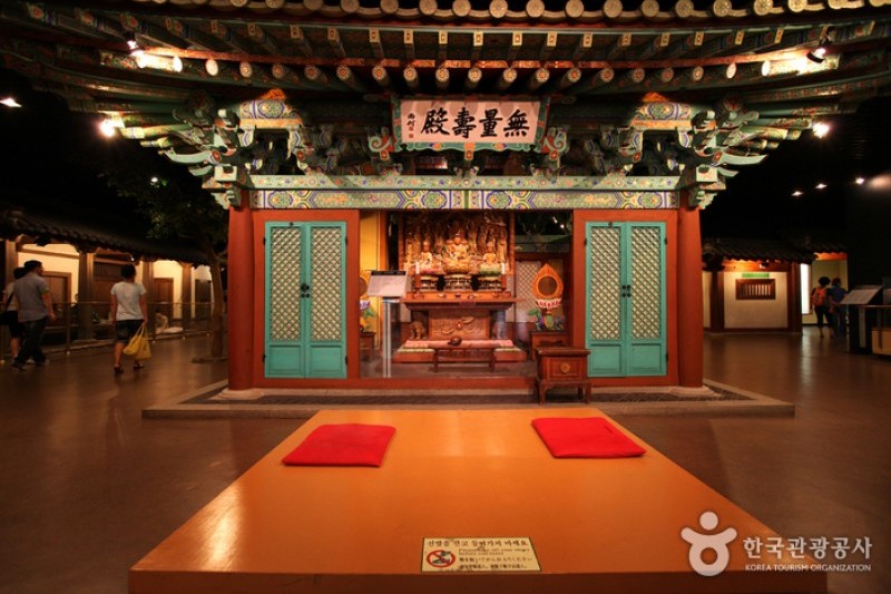 Lotte World Folk Museum 롯데월드 민속박물관 TRIPPOSE