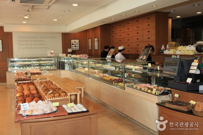 Mammoth Bakery 맘모스제과 TRIPPOSE