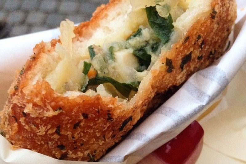 Gyodong Goroke TRIPPOSE