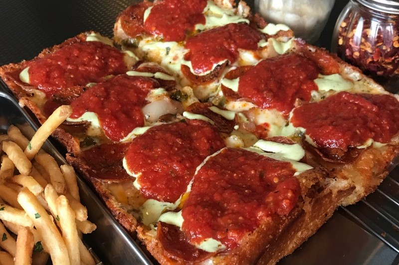 Jackson Pizza 잭슨피자 TRIPPOSE