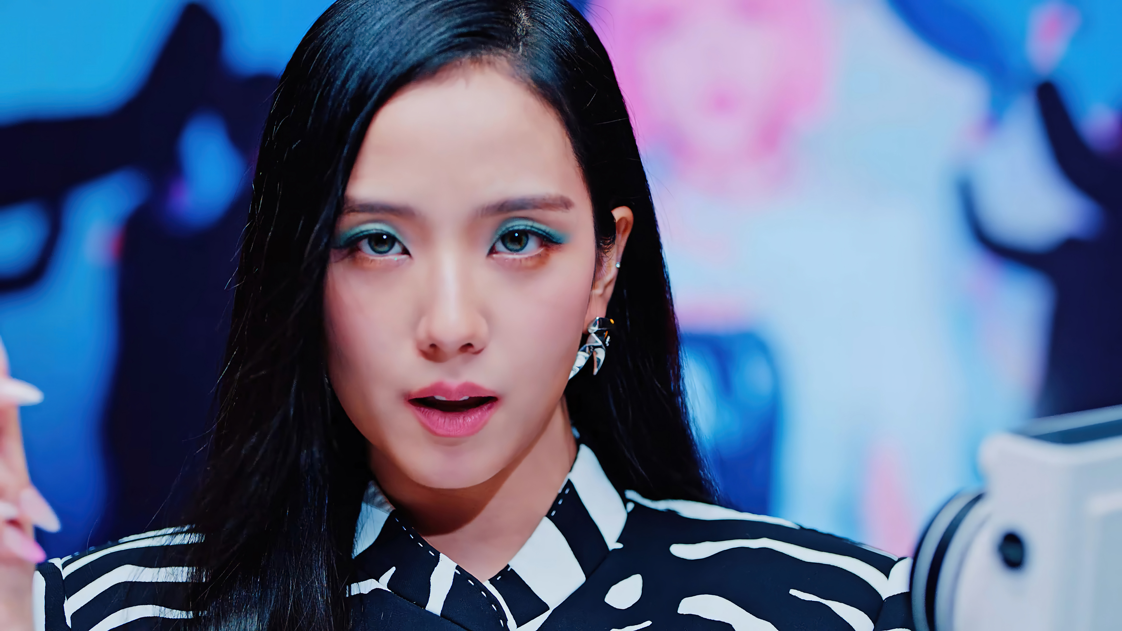 Jisoo BLACKPINK Shut Down MV 4K 5601i Wallpaper PC Desktop