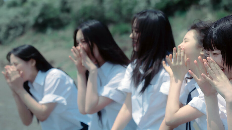 NewJeans Bubble Gum Members 4K 6353a Wallpaper iPhone Phone