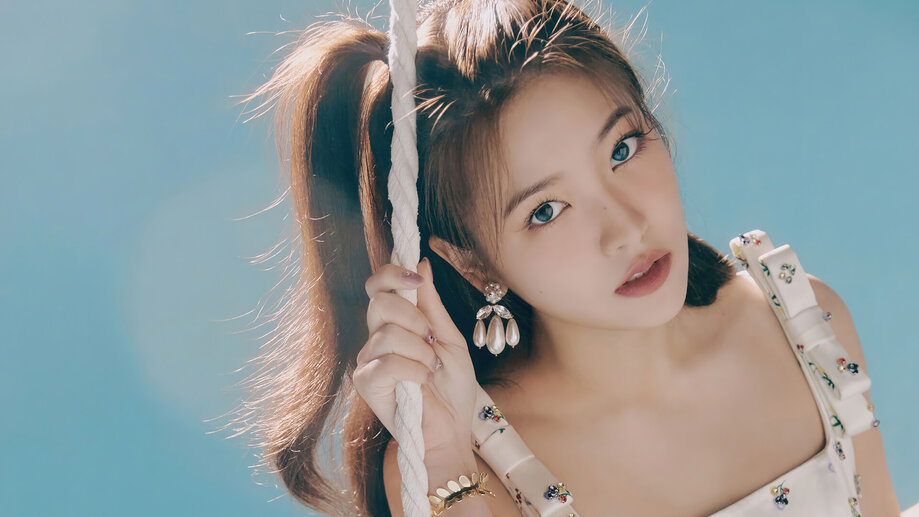 Red Velvet Yeri Bloom 4K 1551g Wallpaper PC Desktop