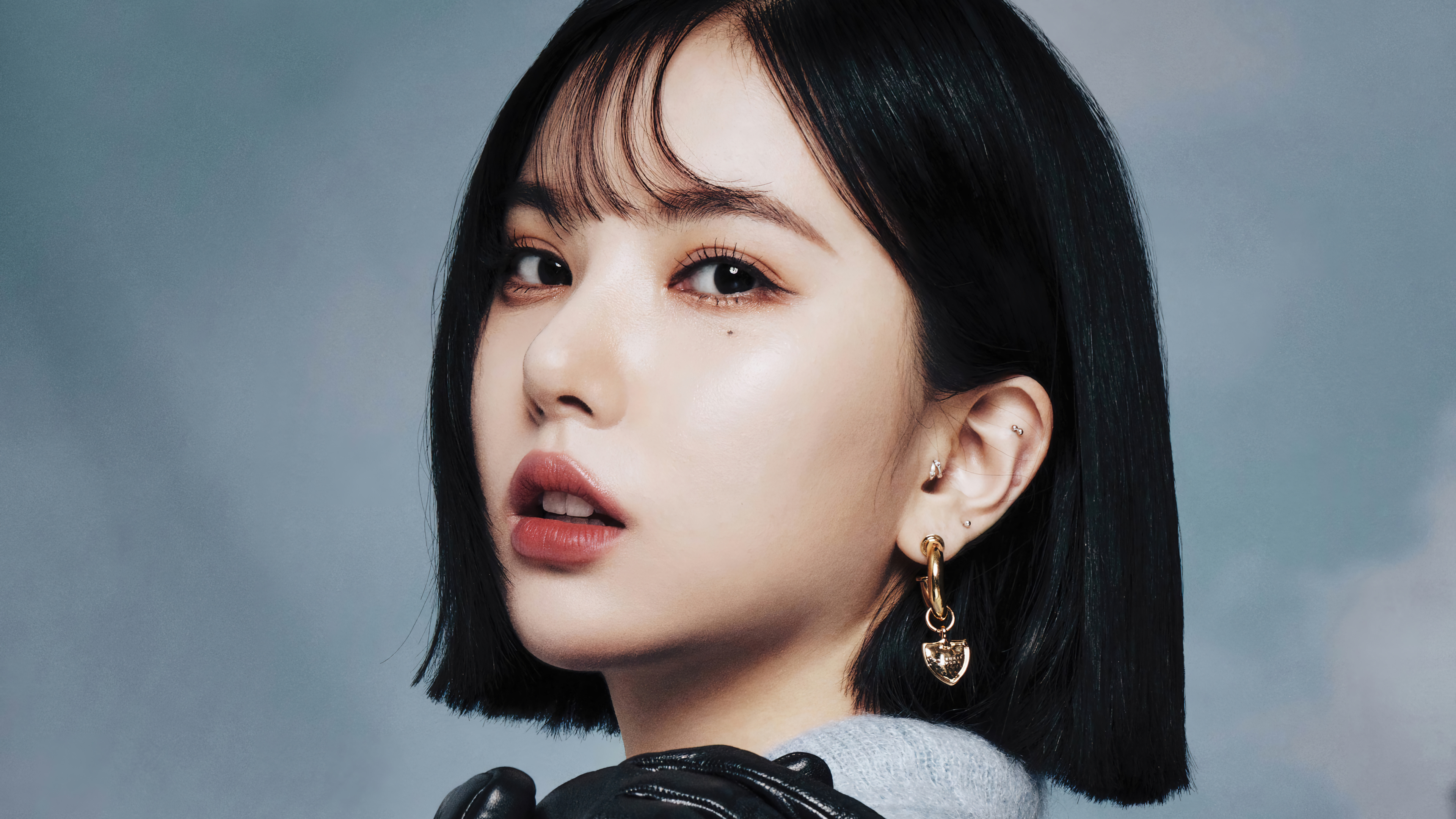 VIVIZ Eunha Dazed 4K 190g Wallpaper PC Desktop