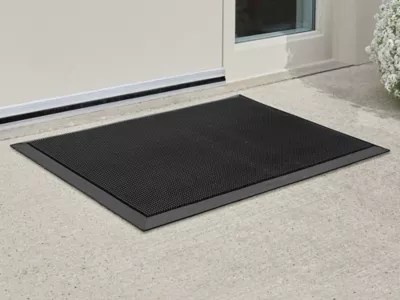 Rubberized Entry Mat 2 x 2 2/3' H1711 Uline