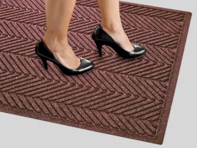 Waterhog™ Elite Carpet Mat 4 x 6', Burgundy H3153BU Uline