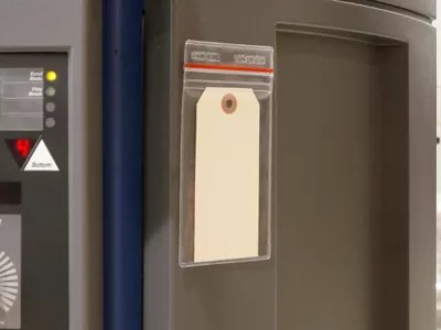 Reclosable PressOn Vinyl Envelopes 3 x 5" S16499 Uline