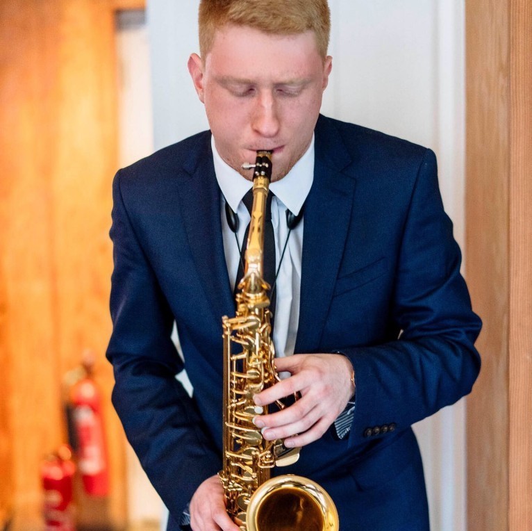Ian Sax Saxophonist & Singer for Hire from Essex