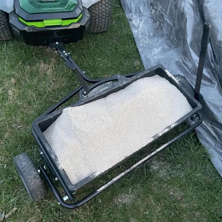 Why is it important to use lime on the lawn? Useful tips for doing this