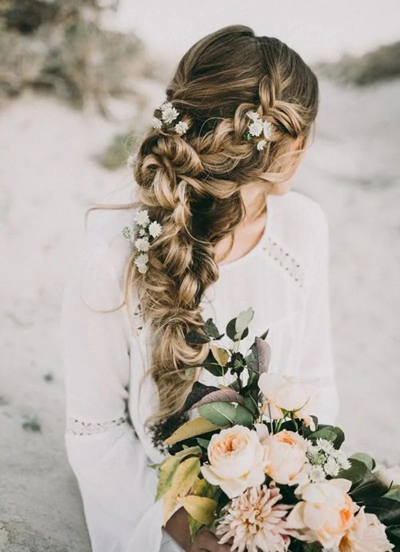 إليك صور تسريحات فل وورد لتحصلي على إطلالة طبيعية Yasmina