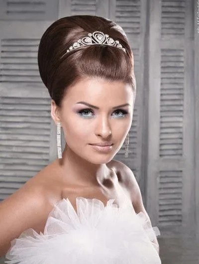 اخترنا لك موديلات تسريحات شعر بف للمناسبات Yasmina