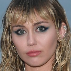 The Real Reason Miley Cyrus Doesn't Want Kids - ZergNet