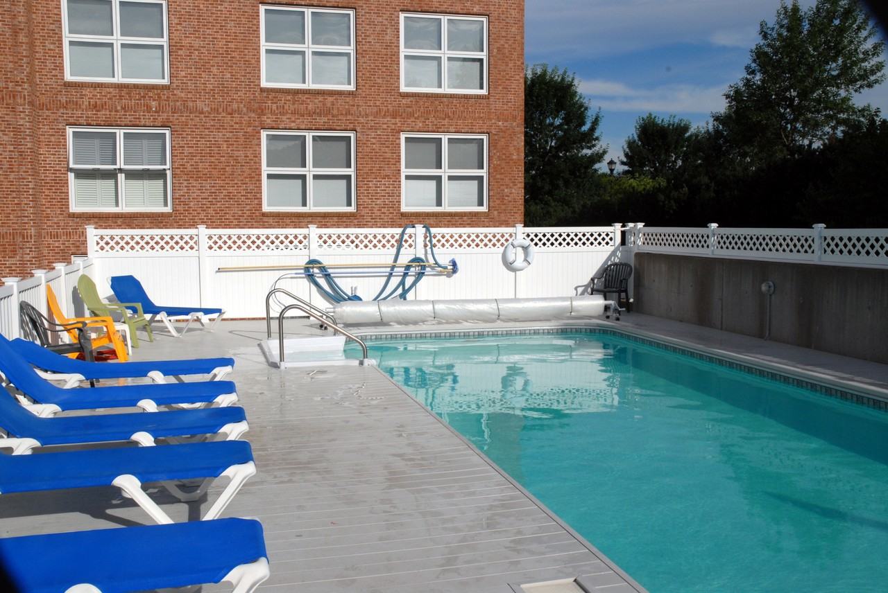 89 Waterfront Dr, Bedford, NS B4A 4K5 2 Bedroom Apartment for 2,000/month Zumper