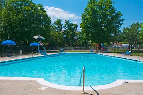 Southview Apartments in Oxon Hill Glassmanor, Oxon Hill, MD 20745