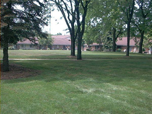 Dauner Haus III Apartments 400 Dauner Rd, Fenton, MI 48430 Zumper