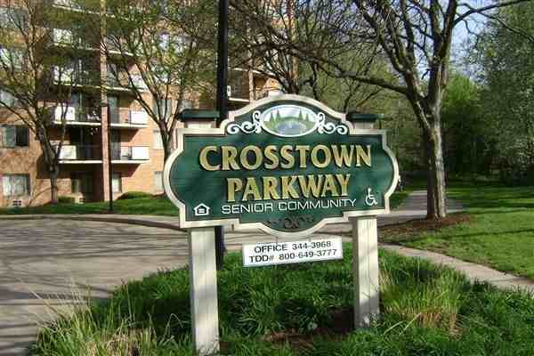 Crosstown Parkway Senior Community Apartments 550 W Crosstown Pkwy