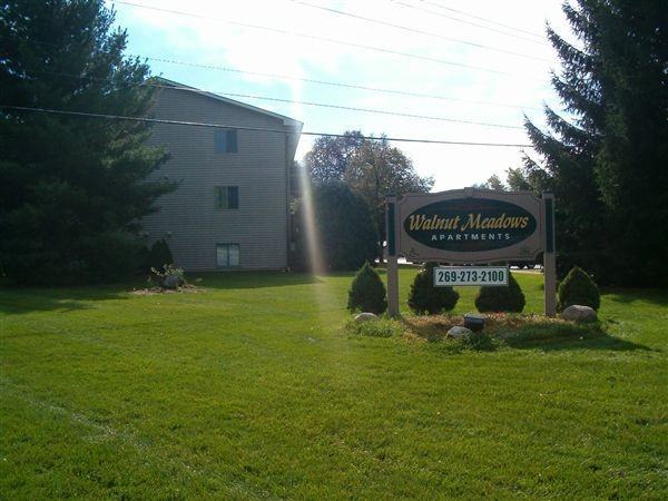 Walnut Meadows Apartments 321 S Erie St, Three Rivers, MI 49093 Zumper