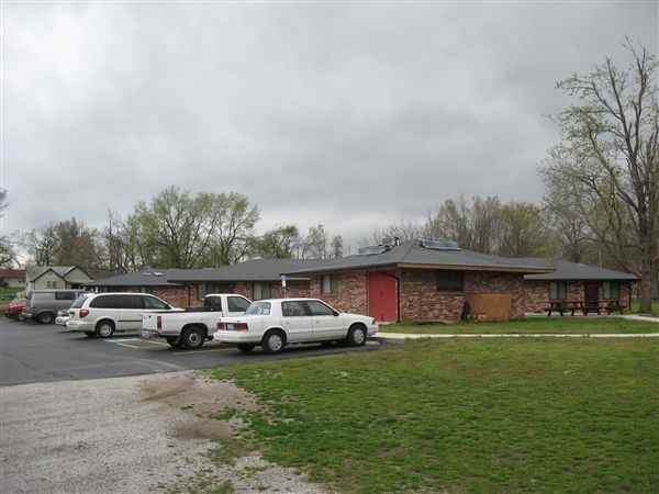 Boyer Place Apartments 525 R'Weis Drive, Alba, MO 64830 Zumper