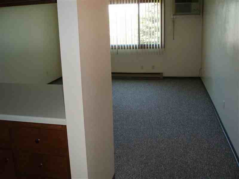 Skyline Village Apartments 725 N 43rd St, Grand Forks, ND 58203 Zumper