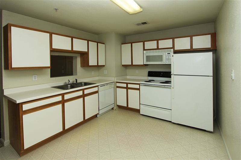 Hidden Creek Village Apartments 6719 Cliffdale Rd, Fayetteville, NC