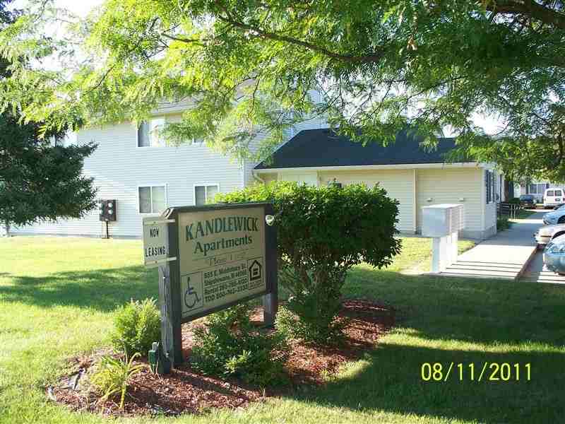 Kandlewick I Apartments 655 E Middlebury St, Shipshewana, IN 46565