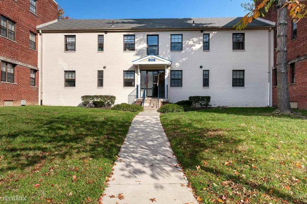 University Manor Apartments 820 University Blvd E, Silver Spring, MD