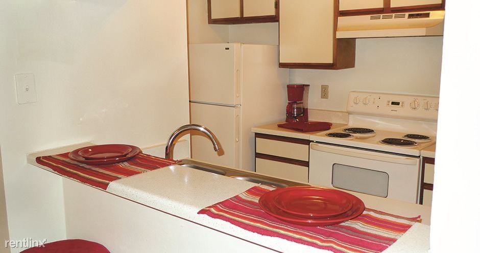 Presa Military Apartments SE Military Dr, San Antonio, TX 78223