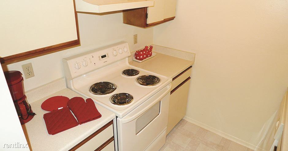 Presa Military Apartments SE Military Dr, San Antonio, TX 78223