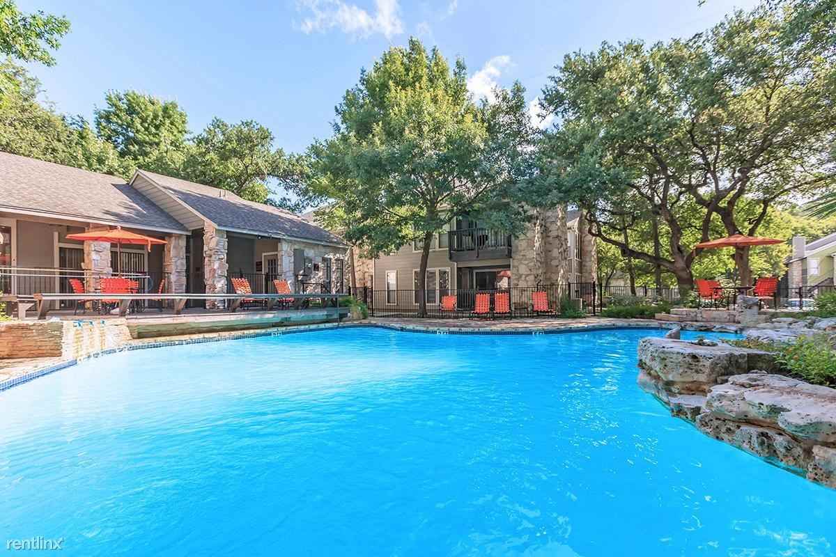 Blanco Longfield St Apartments Blanco Rd, San Antonio, TX 78216