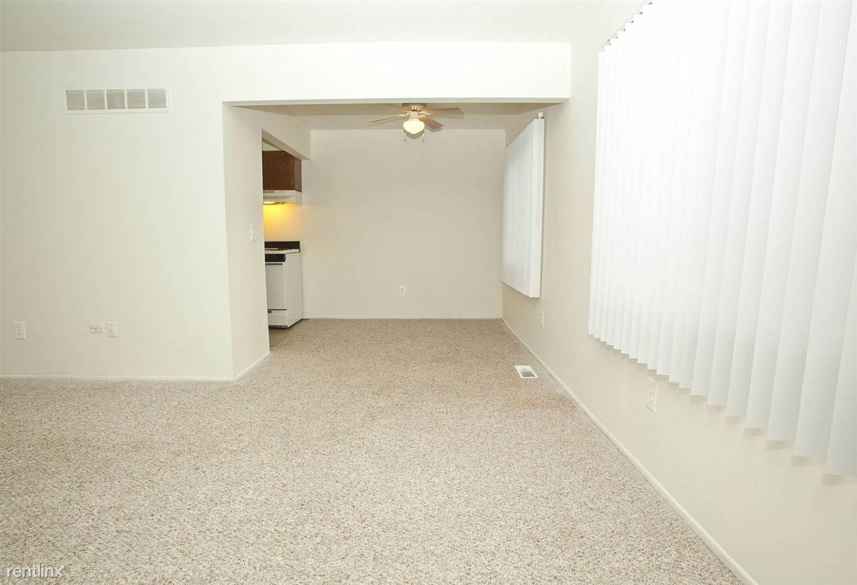 Hampton Court Apartments 2639926045 Pinehurst St, Roseville, MI